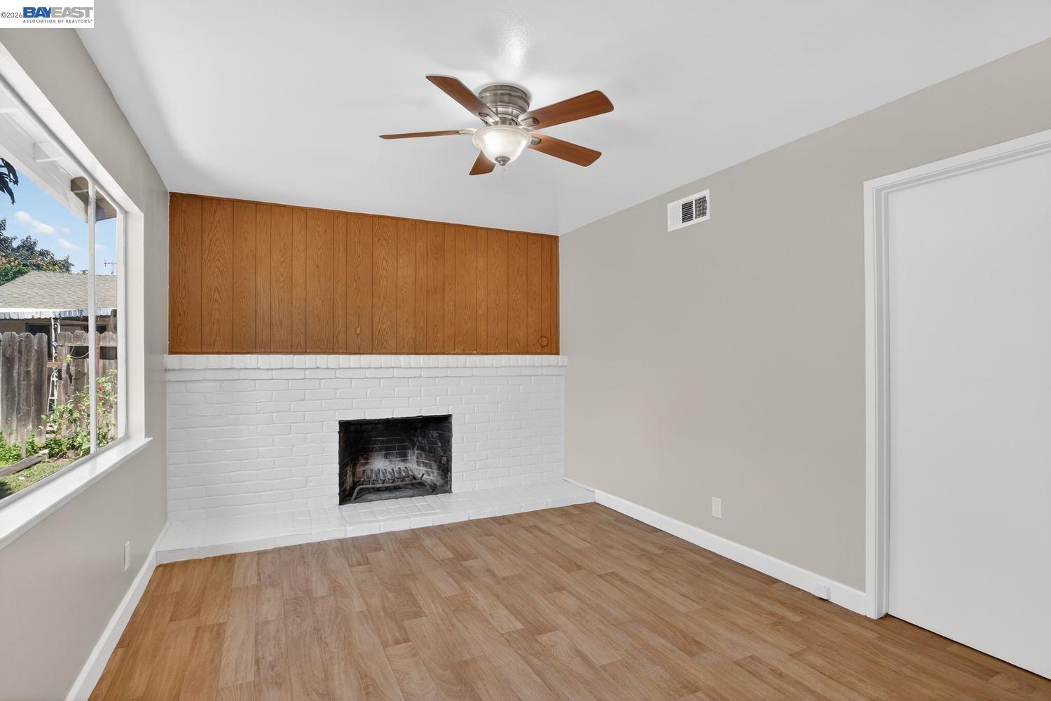 1499 Cathy Way