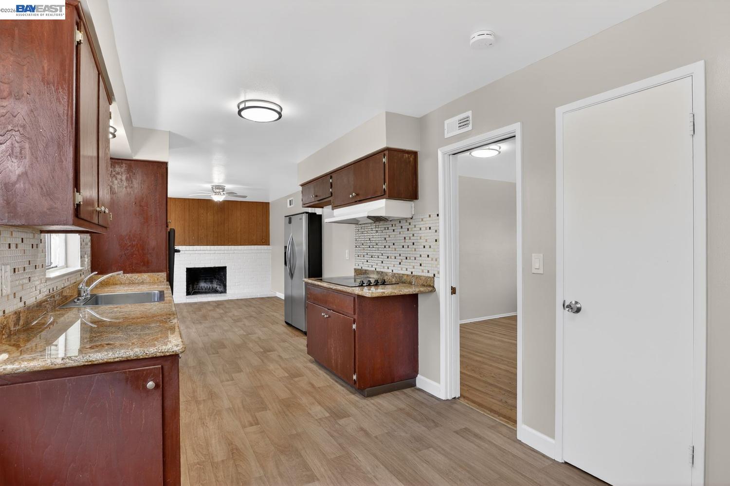 1499 Cathy Way