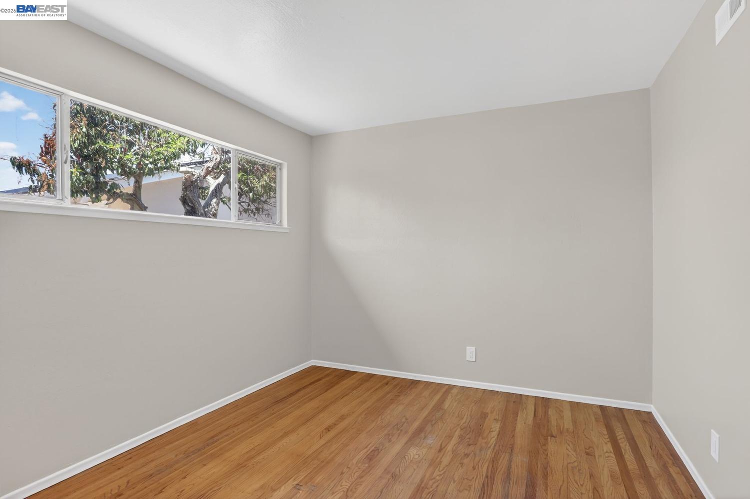 1499 Cathy Way