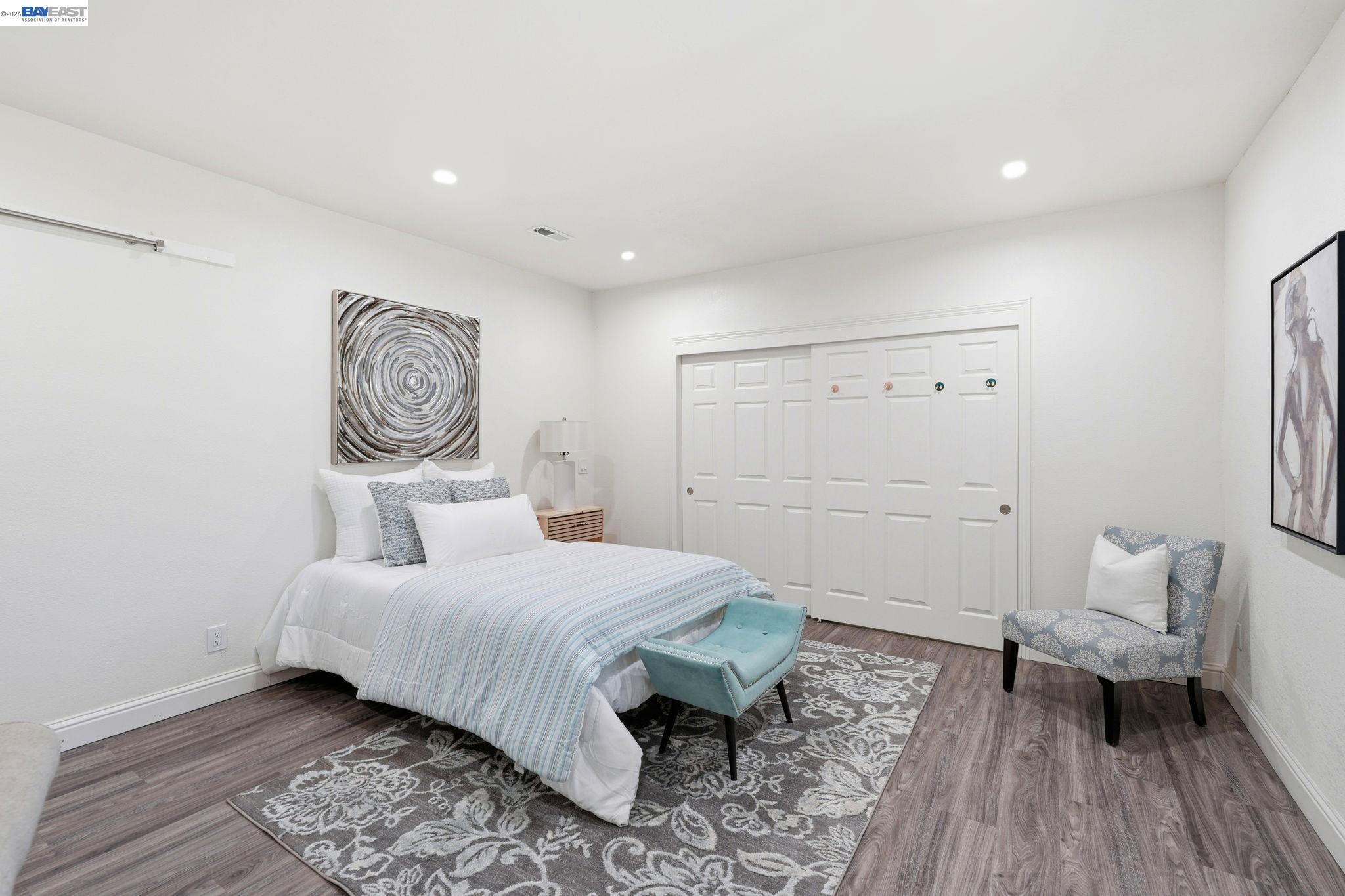 2880 GEORGIA DR
