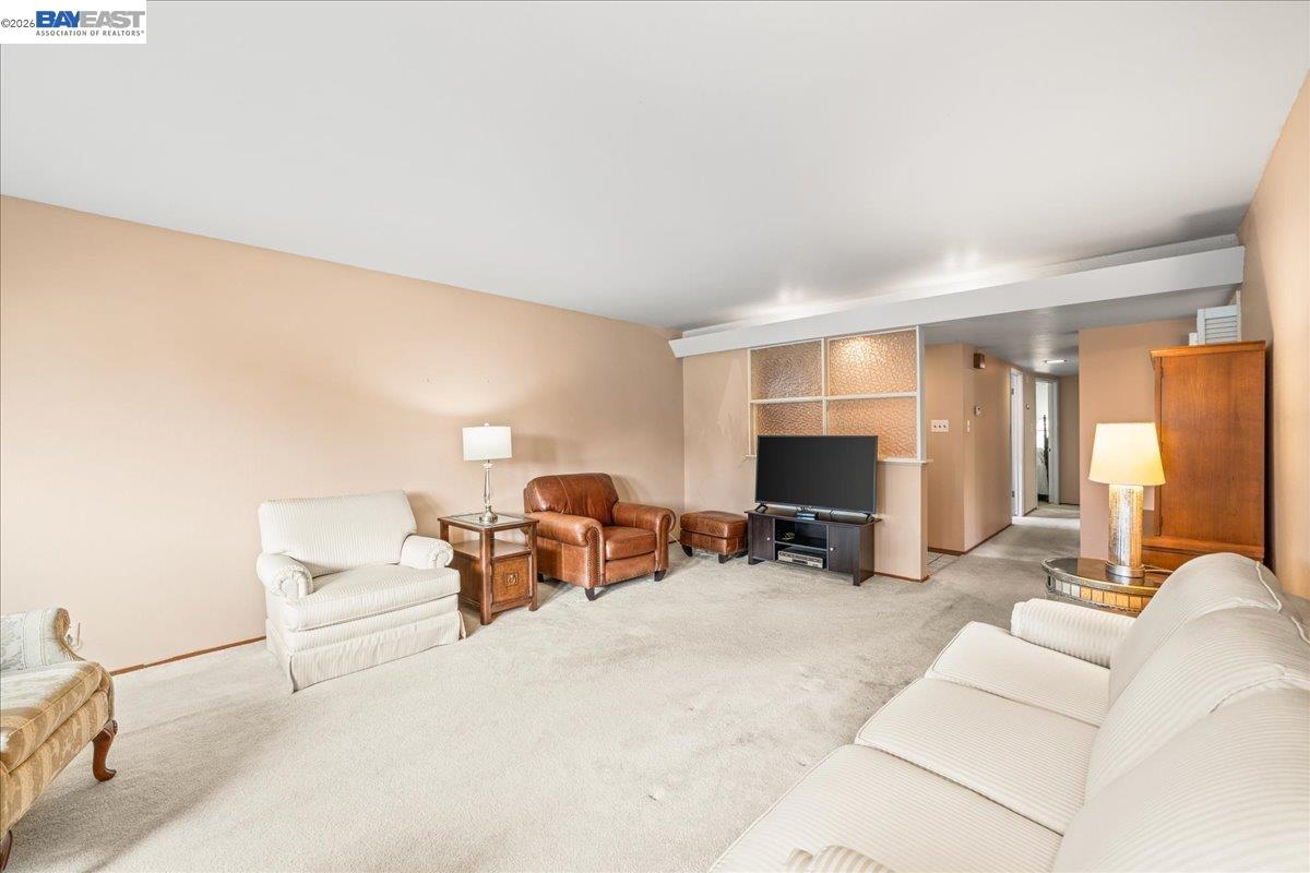 748 Cornell Dr