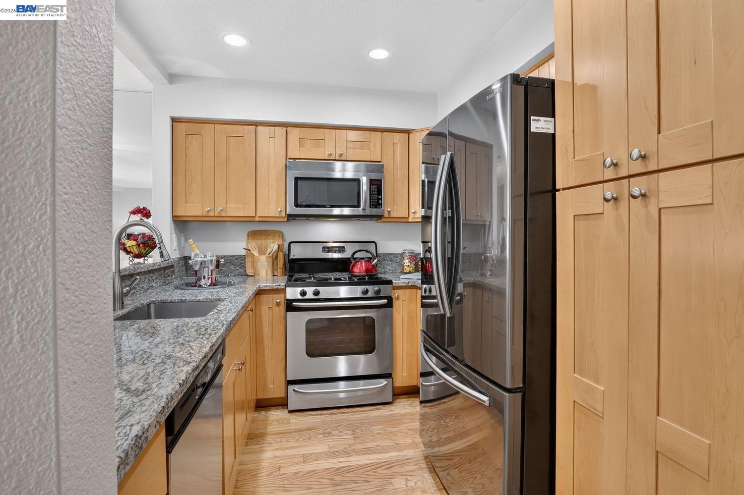 4042 Rio Ct