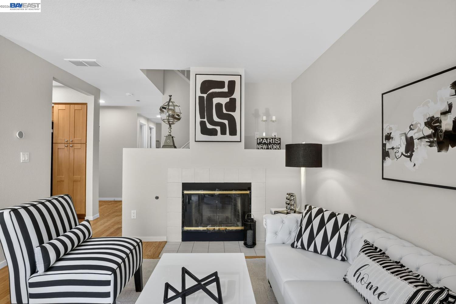 4042 Rio Ct