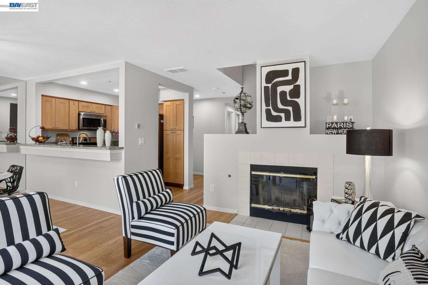 4042 Rio Ct