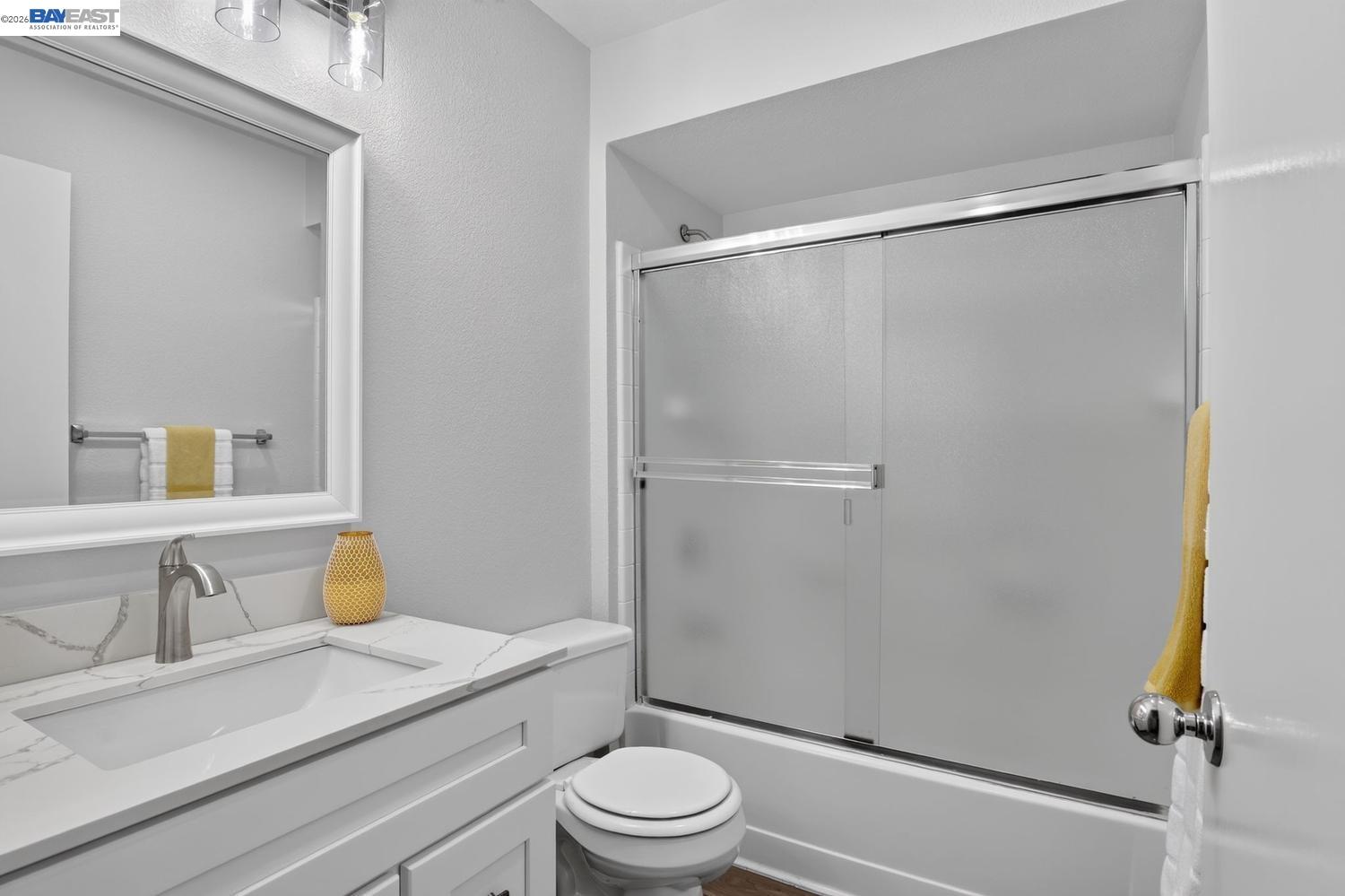 4042 Rio Ct