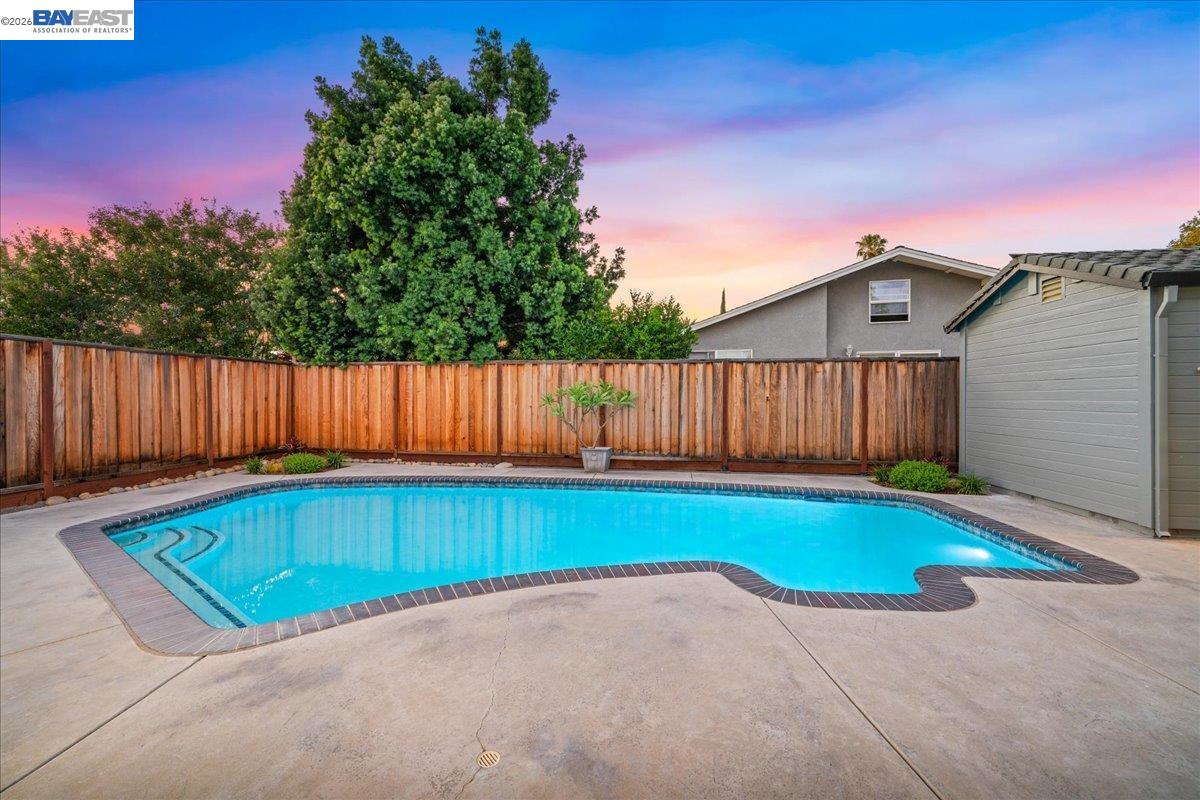 533 Cinnabar Dr