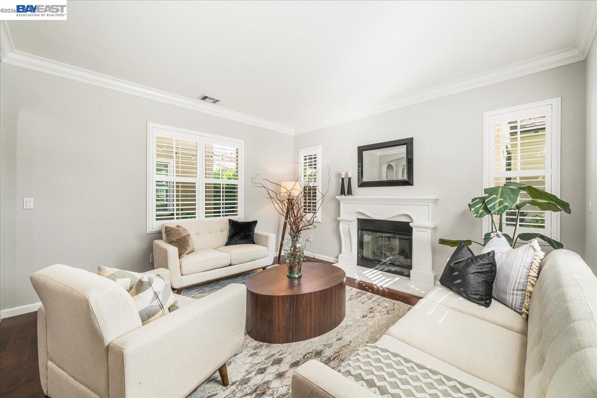 3019 Sweetviolet Dr