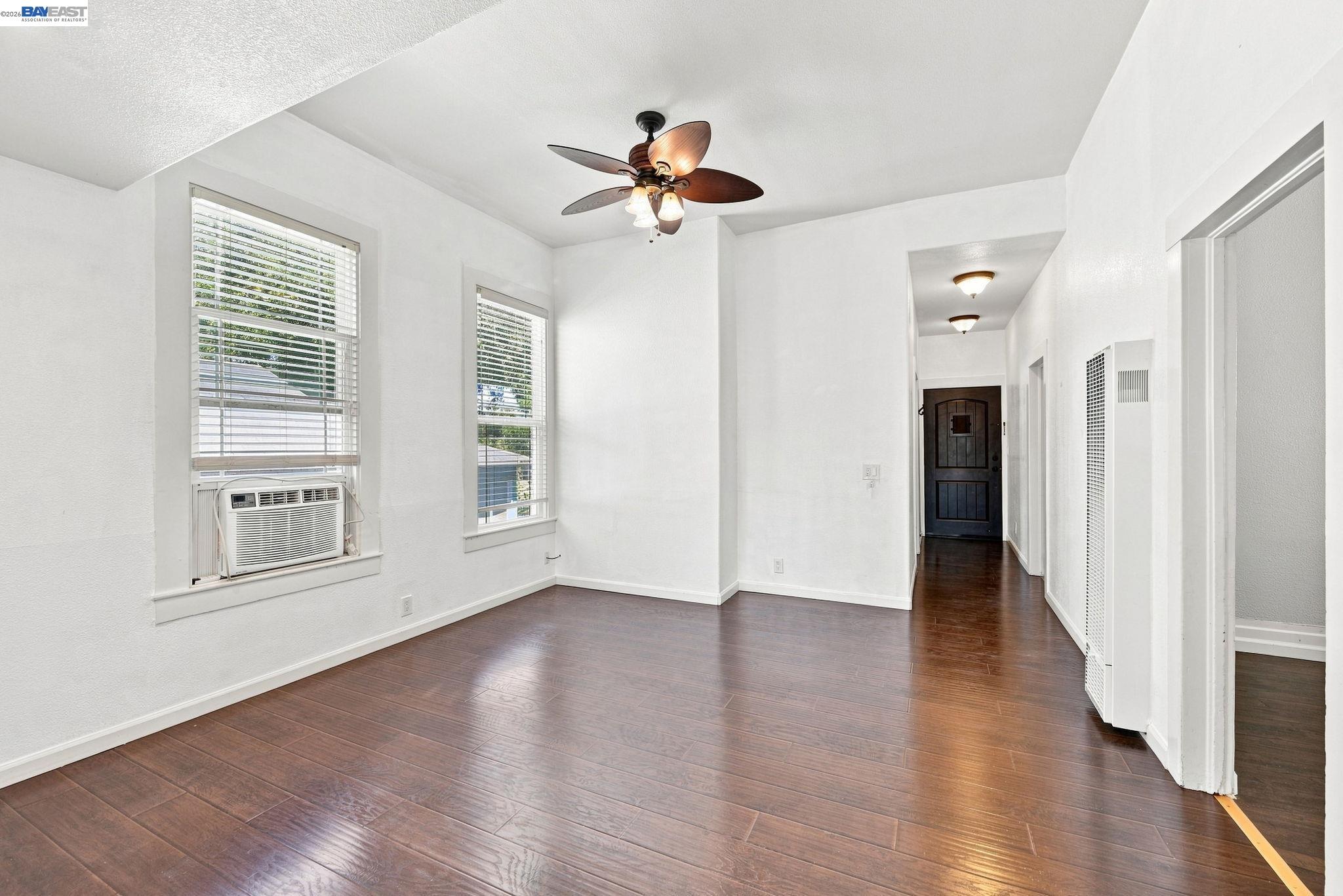 22729 Yolo St
