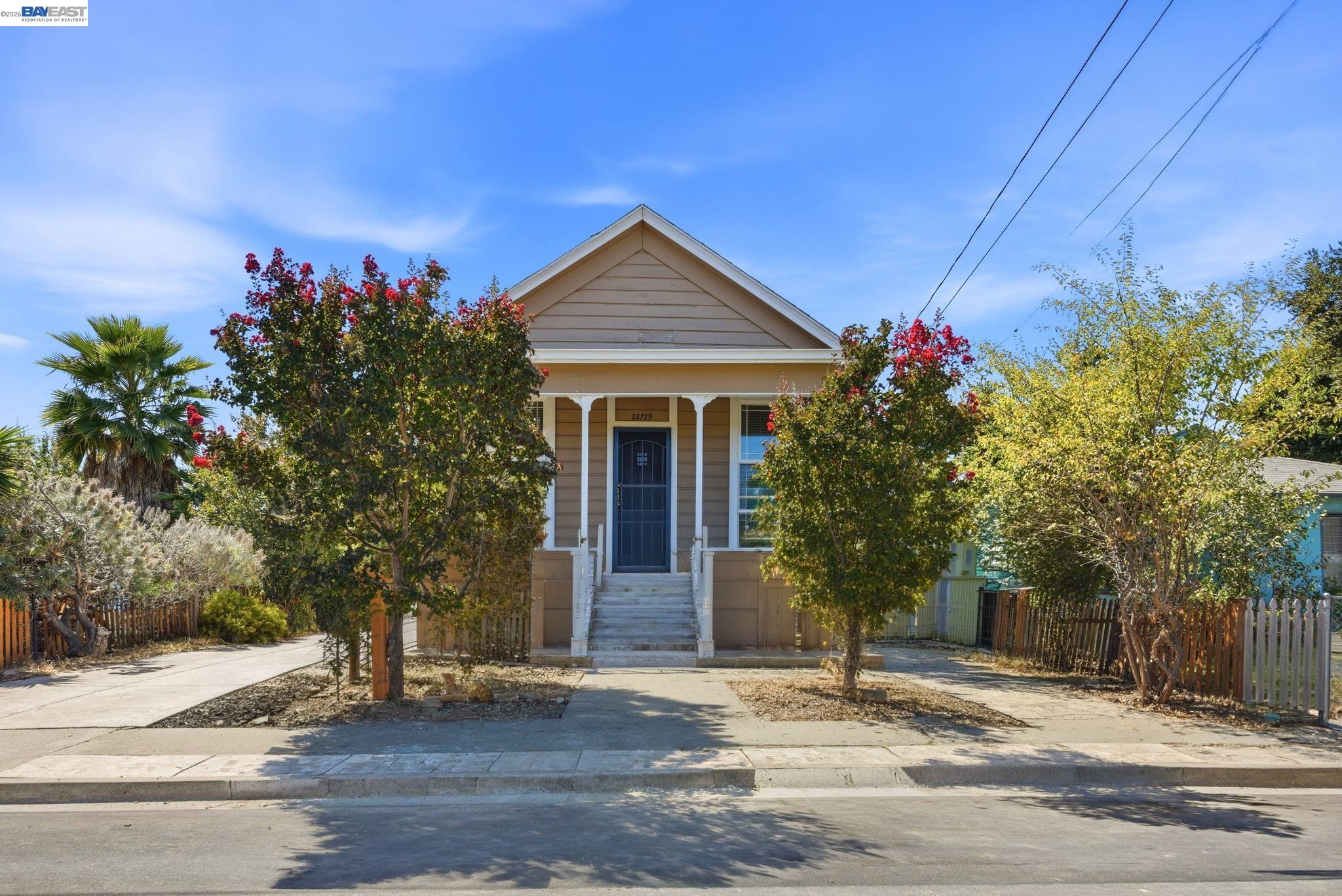 22729 Yolo St