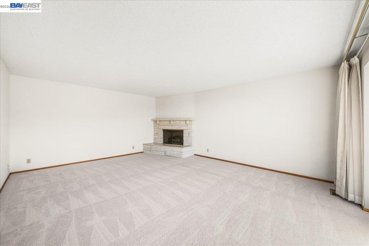 1356 Scenicview Dr