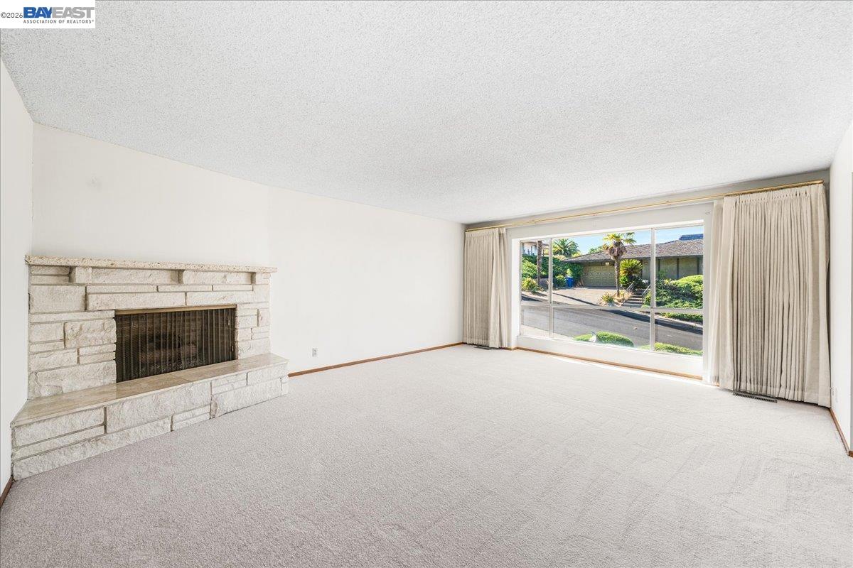 1356 Scenicview Dr