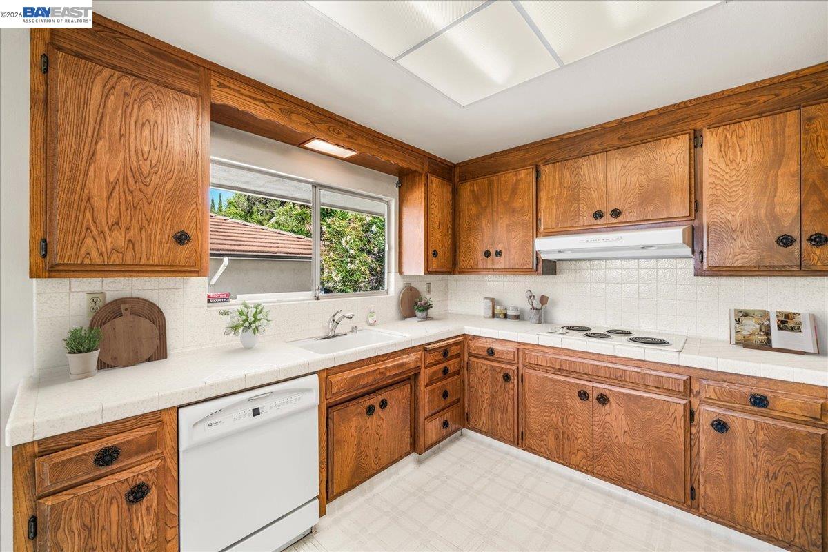 1356 Scenicview Dr