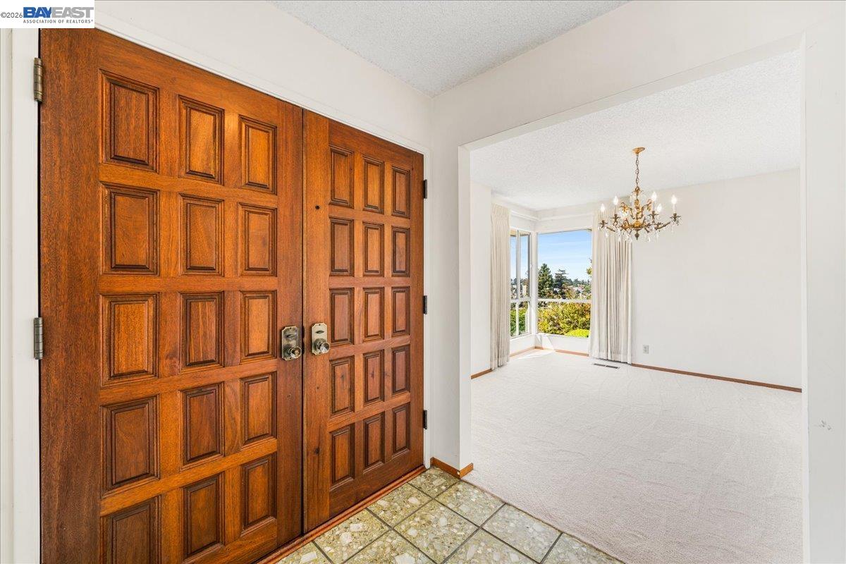 1356 Scenicview Dr