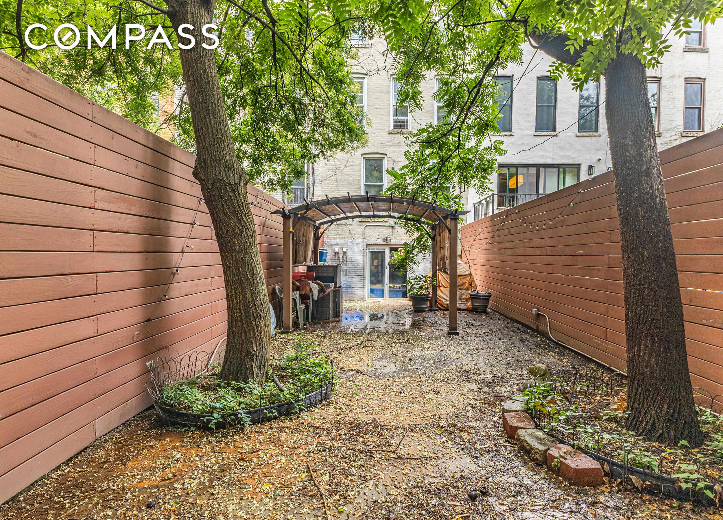805 Greene Avenue