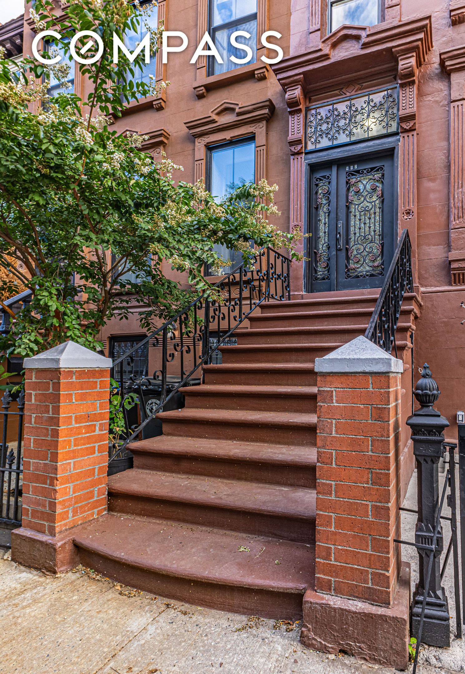 902 Lafayette Avenue