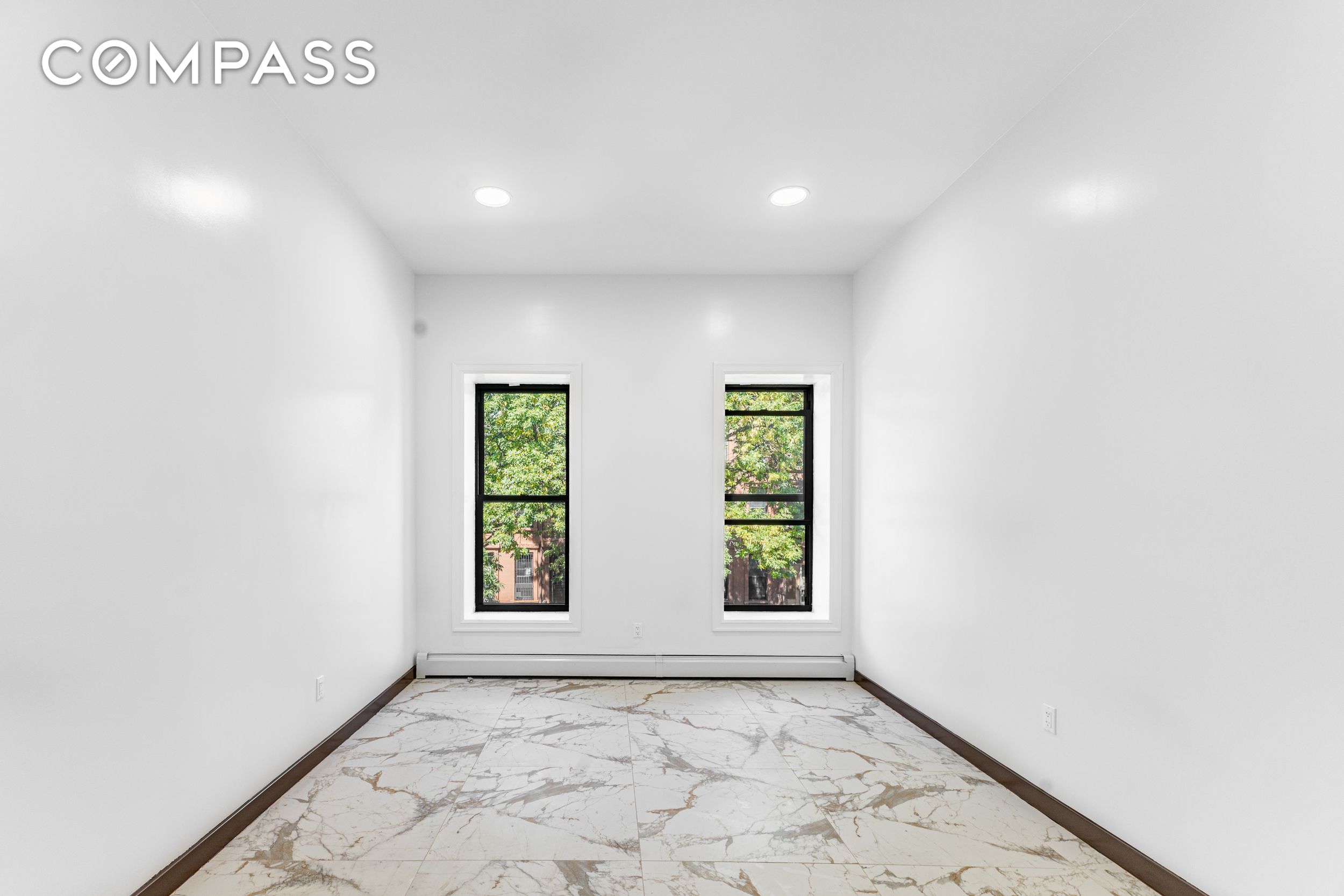902 Lafayette Avenue