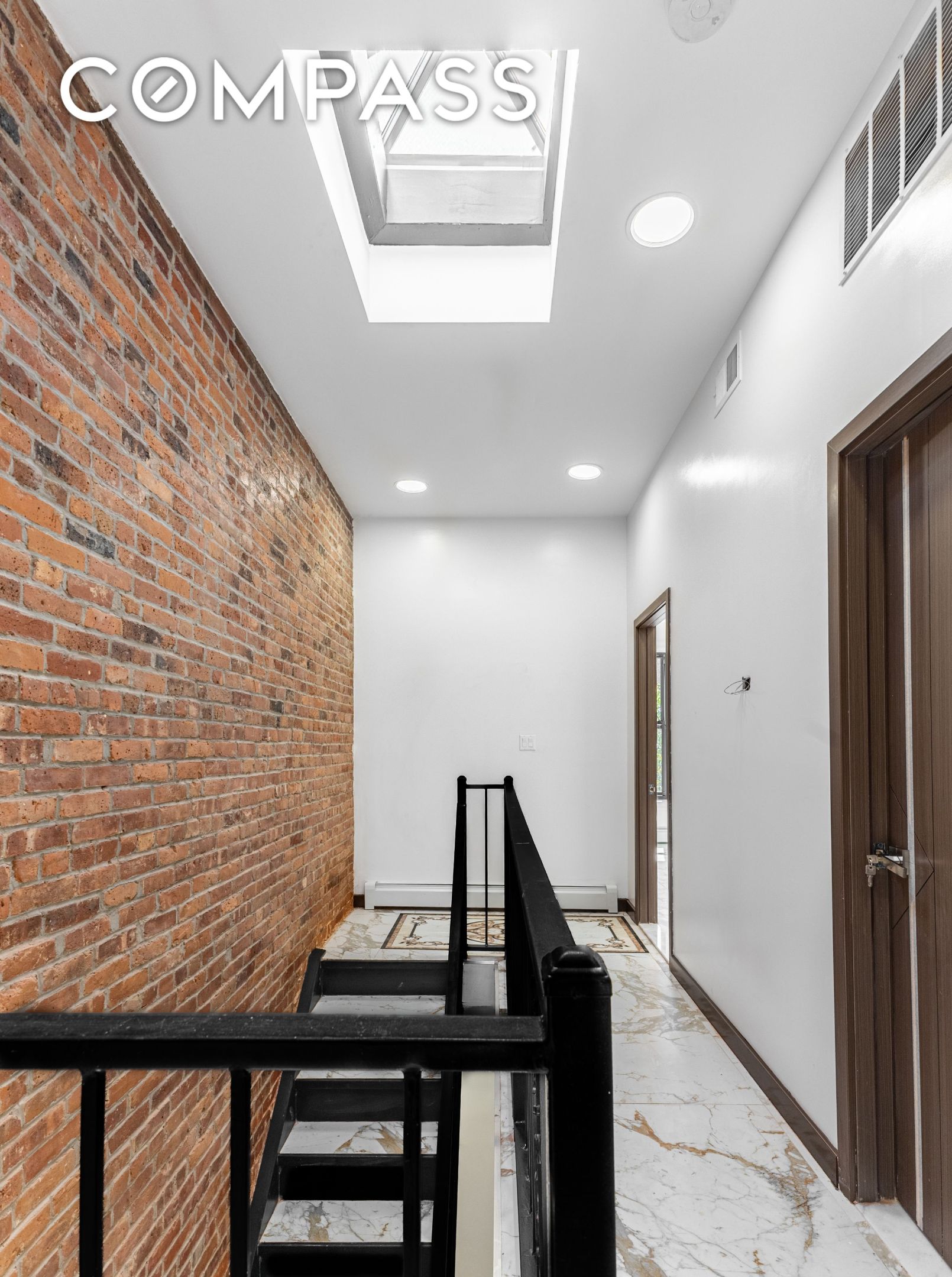 902 Lafayette Avenue