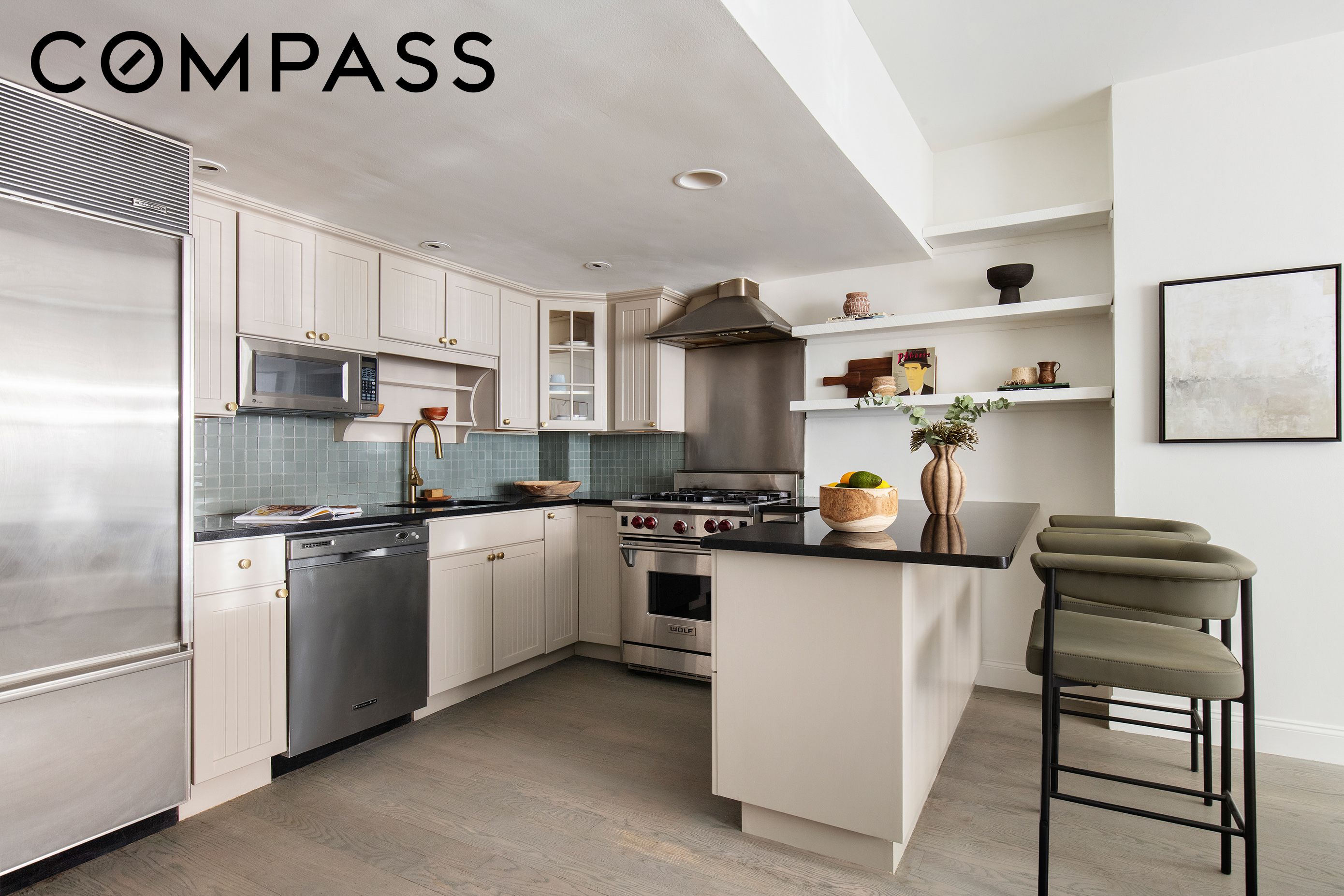 222 E 5th Street 2