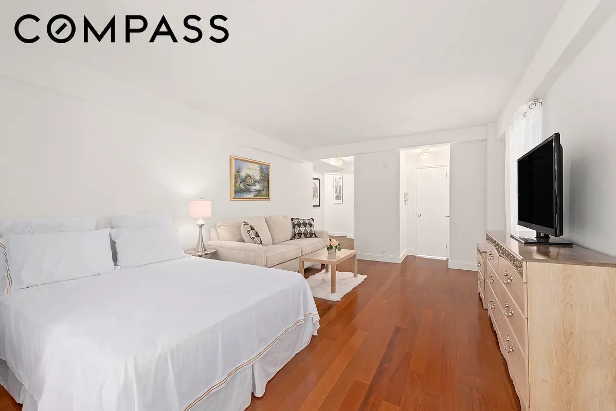 225 E 46th Street 8J