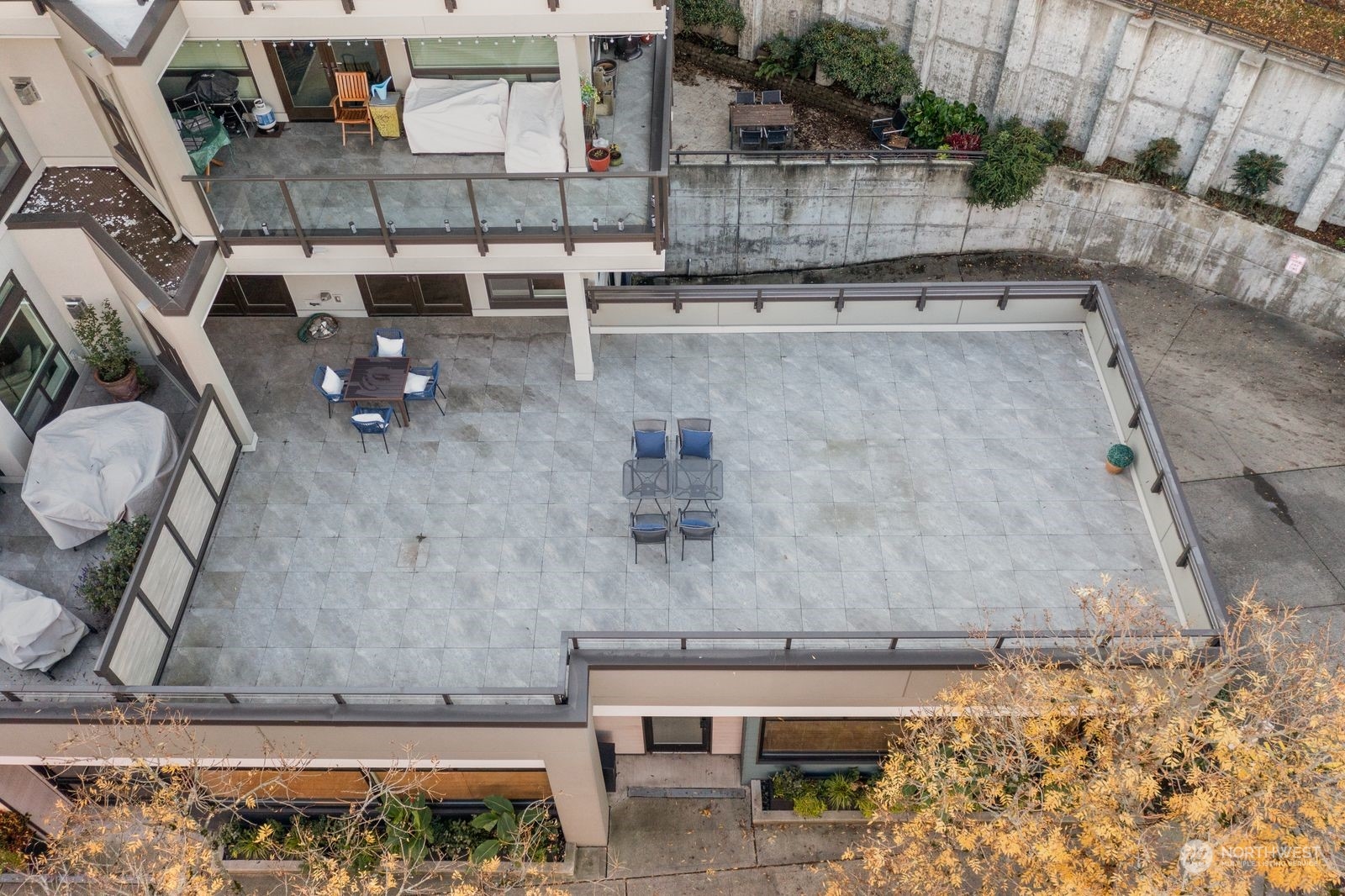 121 Lakeside Avenue Unit: 201