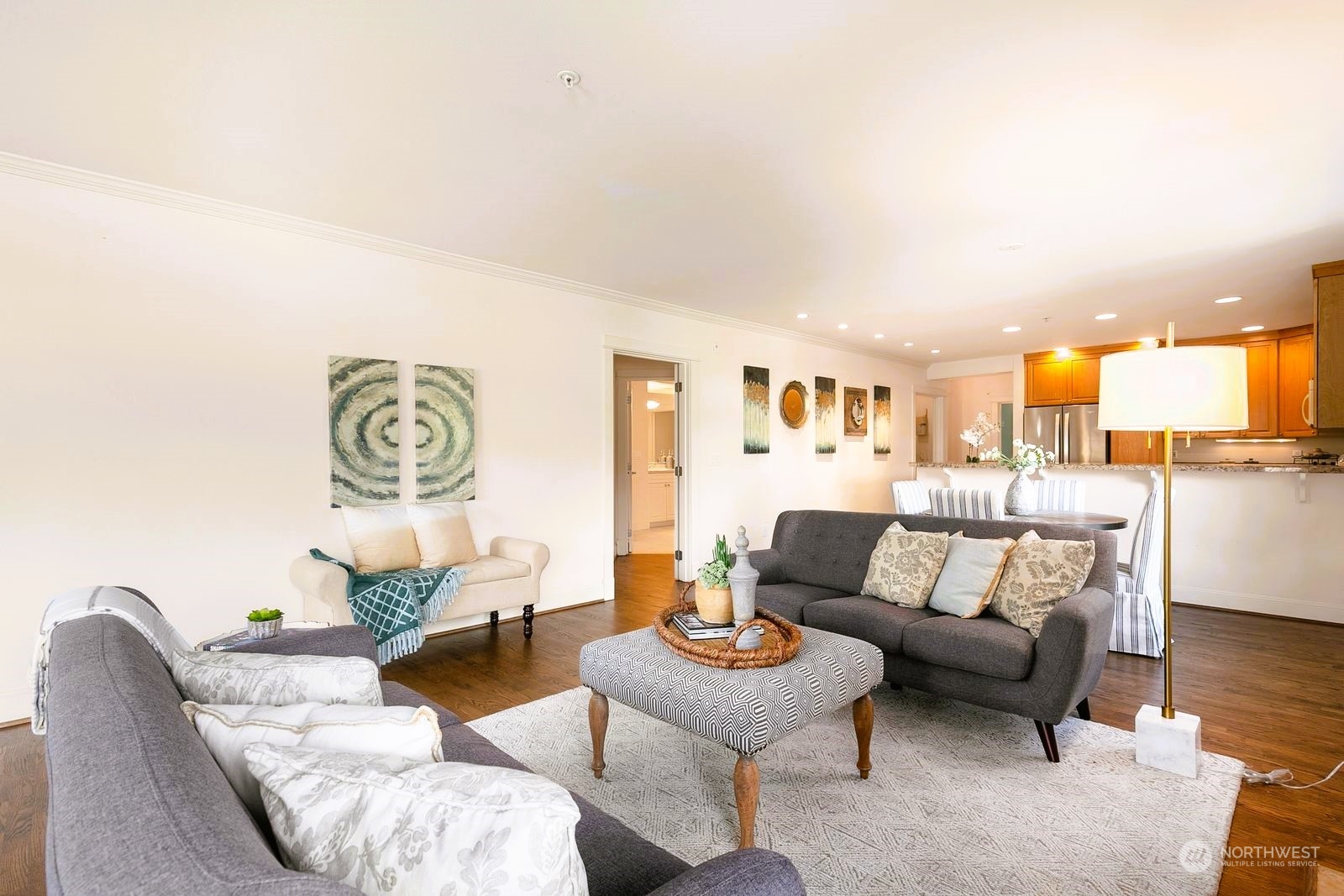 121 Lakeside Avenue Unit: 201