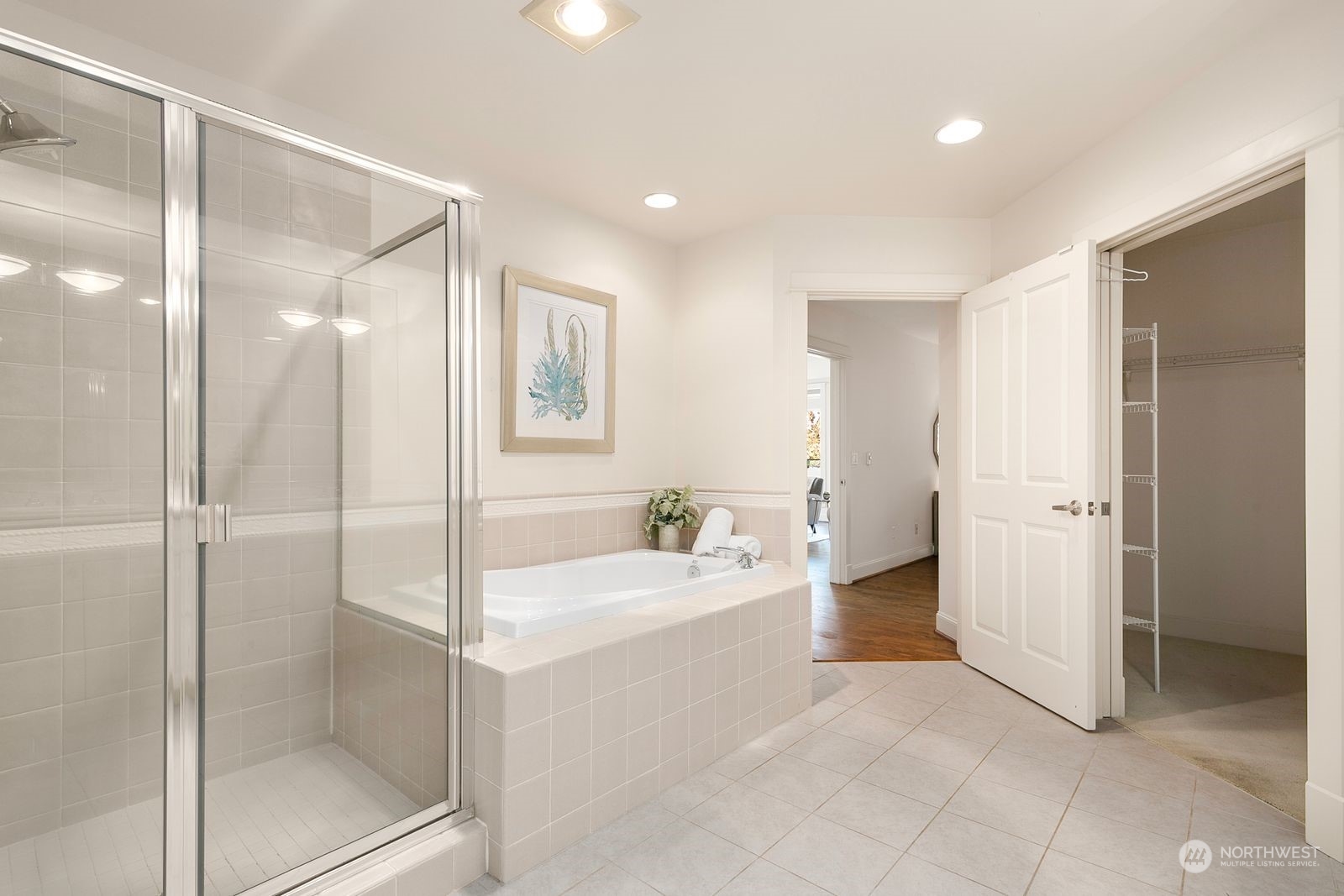 121 Lakeside Avenue Unit: 201