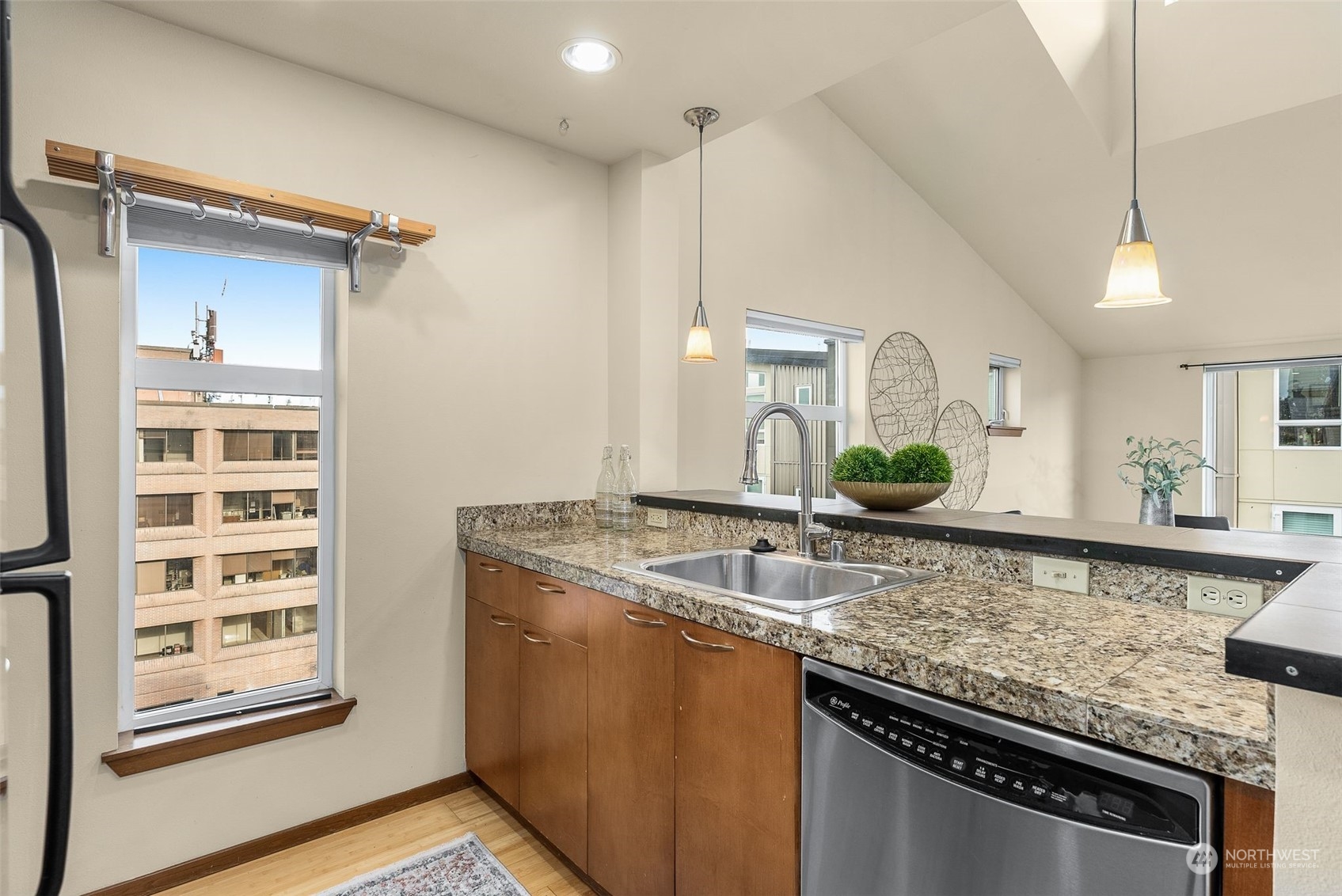 12334 31st Avenue NE Unit: 601