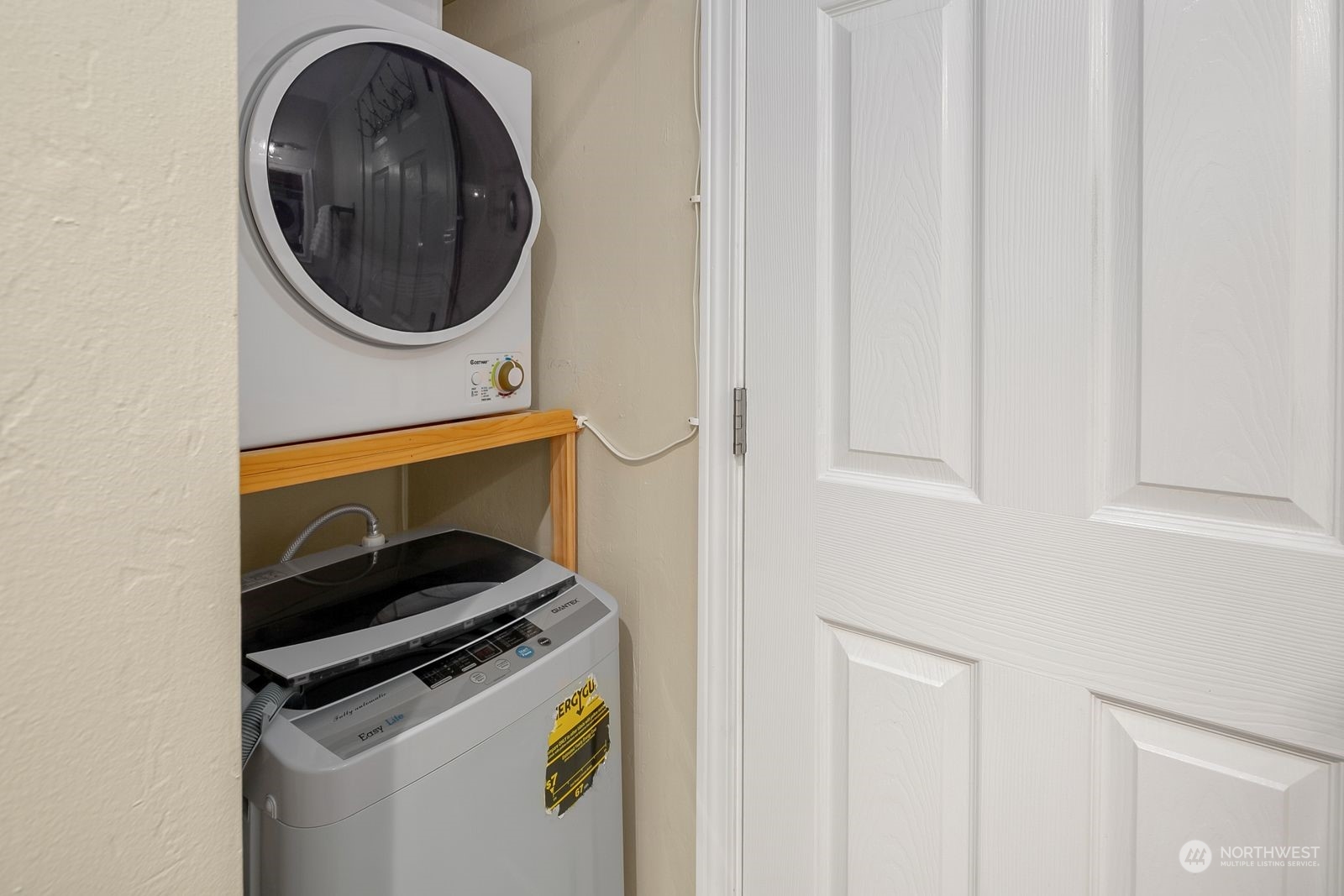 3722 27th Place W Unit: 301