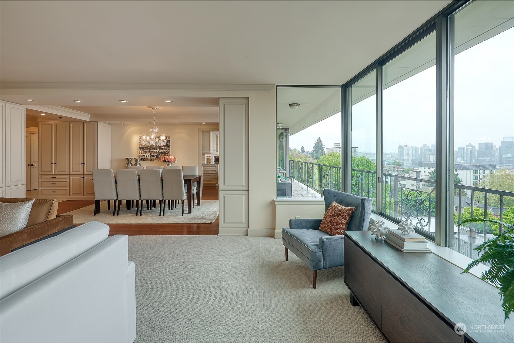 111 W Highland Drive Unit: 3W