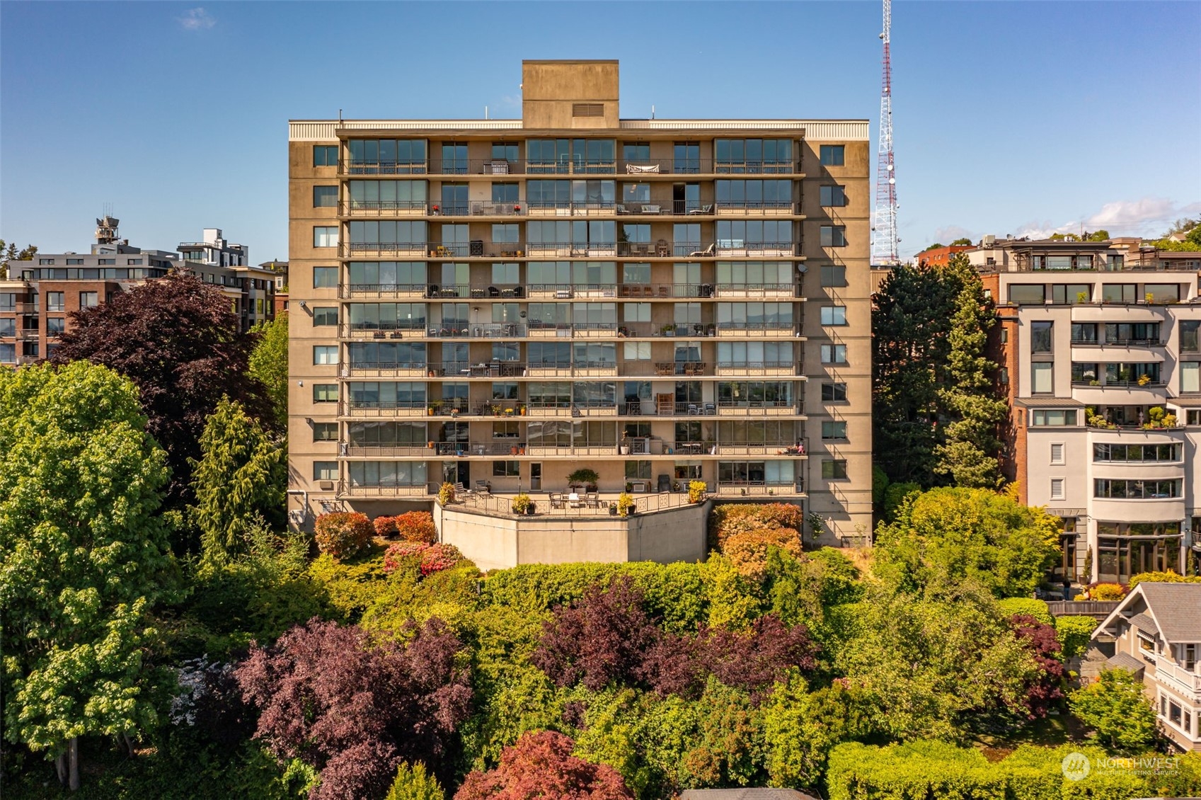 111 W Highland Drive Unit: 3W