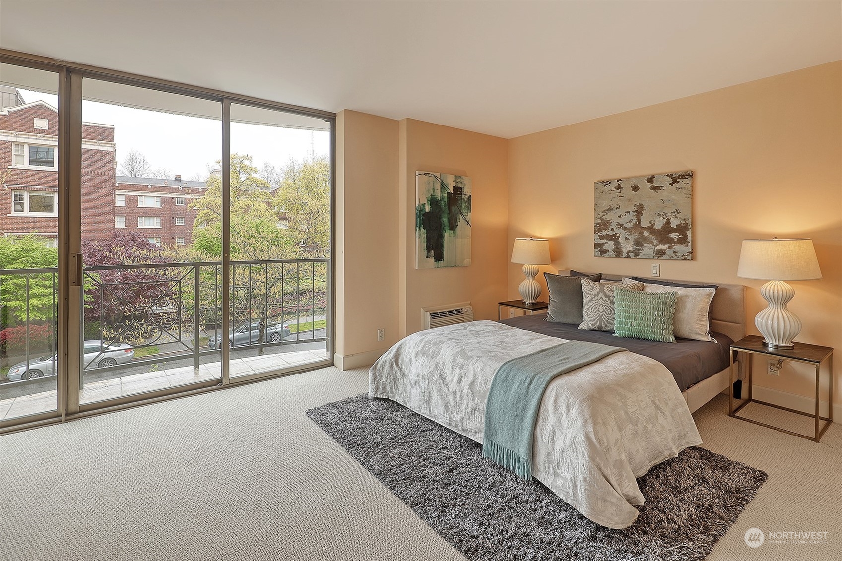 111 W Highland Drive Unit: 3W