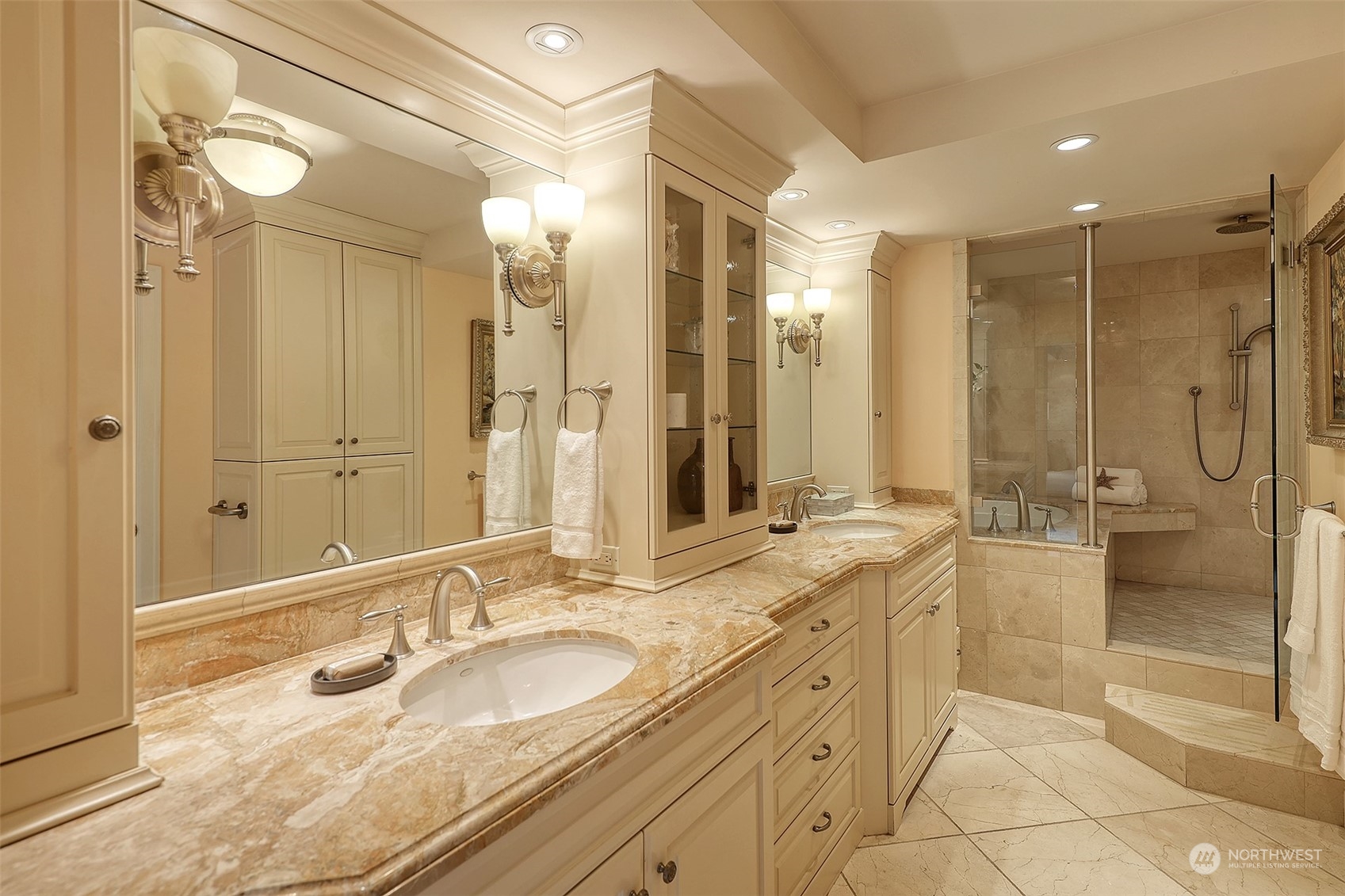 111 W Highland Drive Unit: 3W