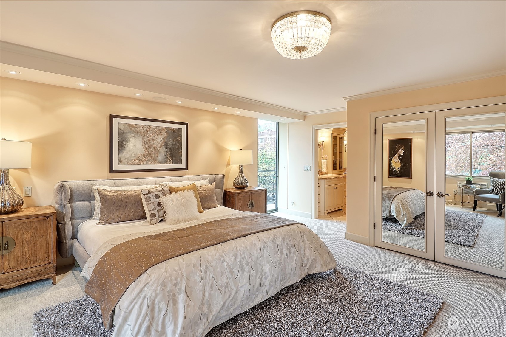 111 W Highland Drive Unit: 3W