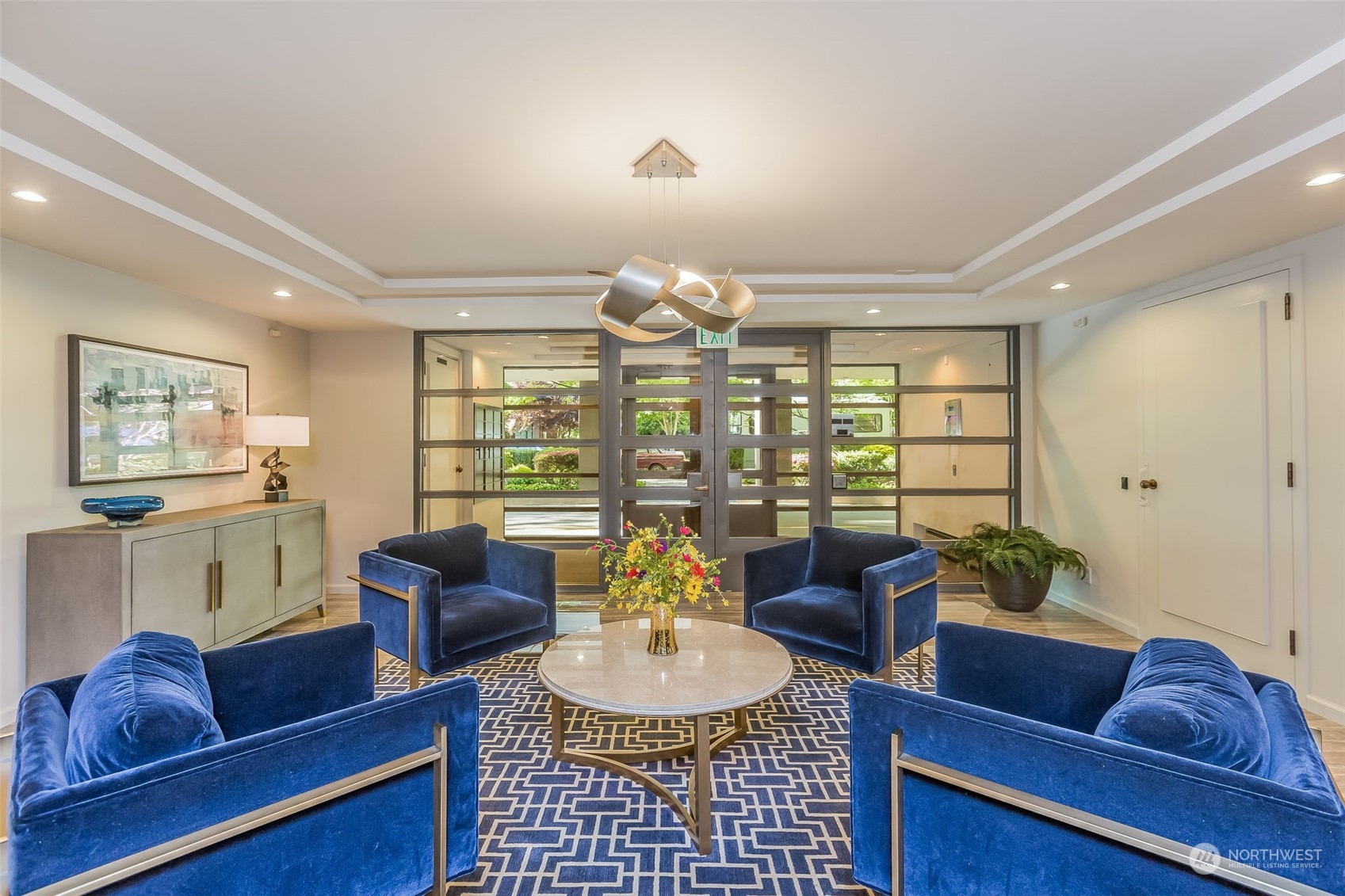 111 W Highland Drive Unit: 3W