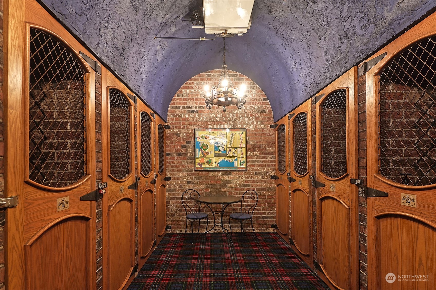 111 W Highland Drive Unit: 3W