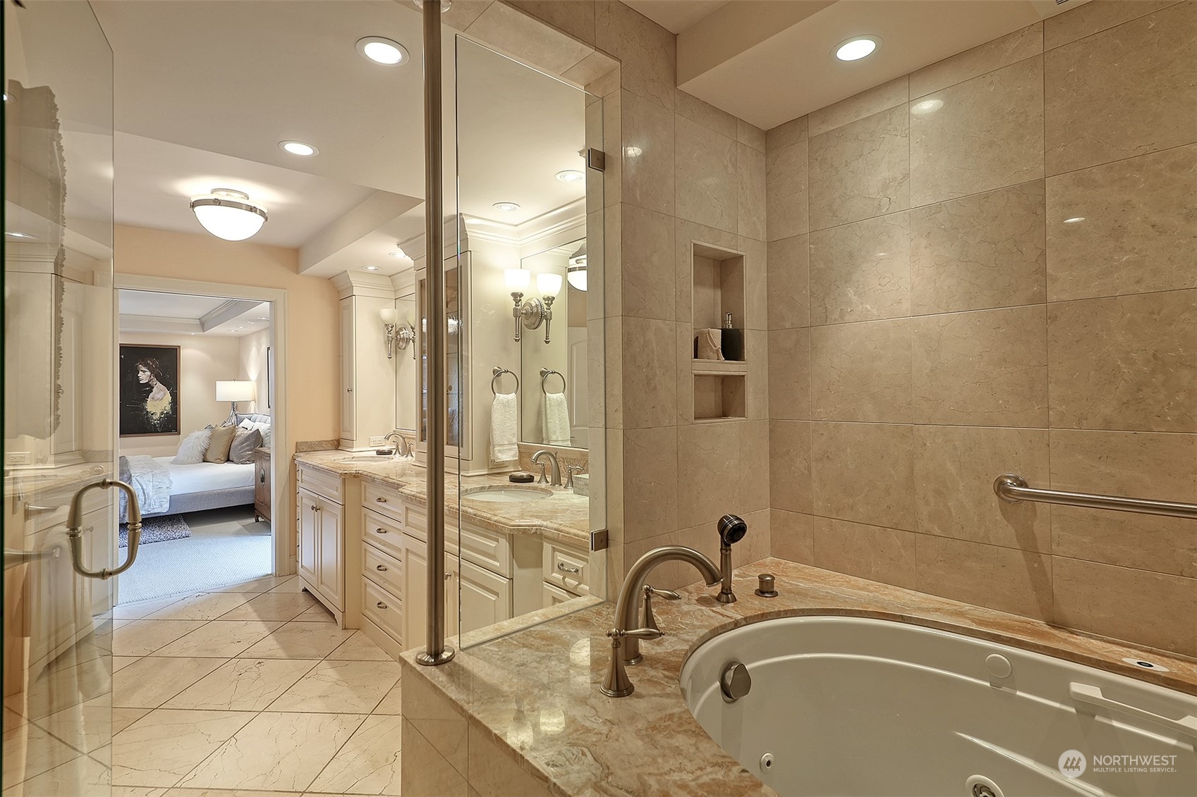 111 W Highland Drive Unit: 3W