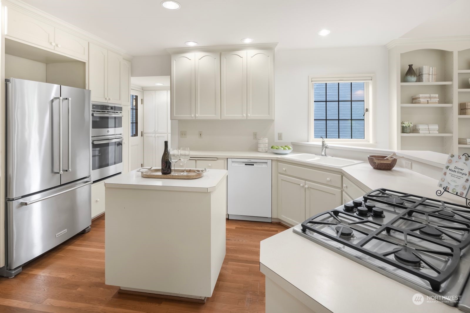 3701 Magnolia Boulevard W