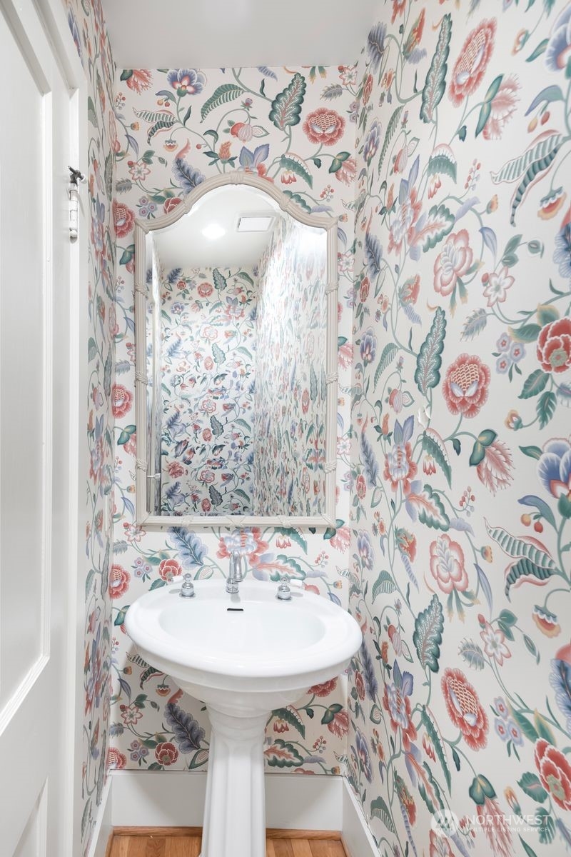 3701 Magnolia Boulevard W