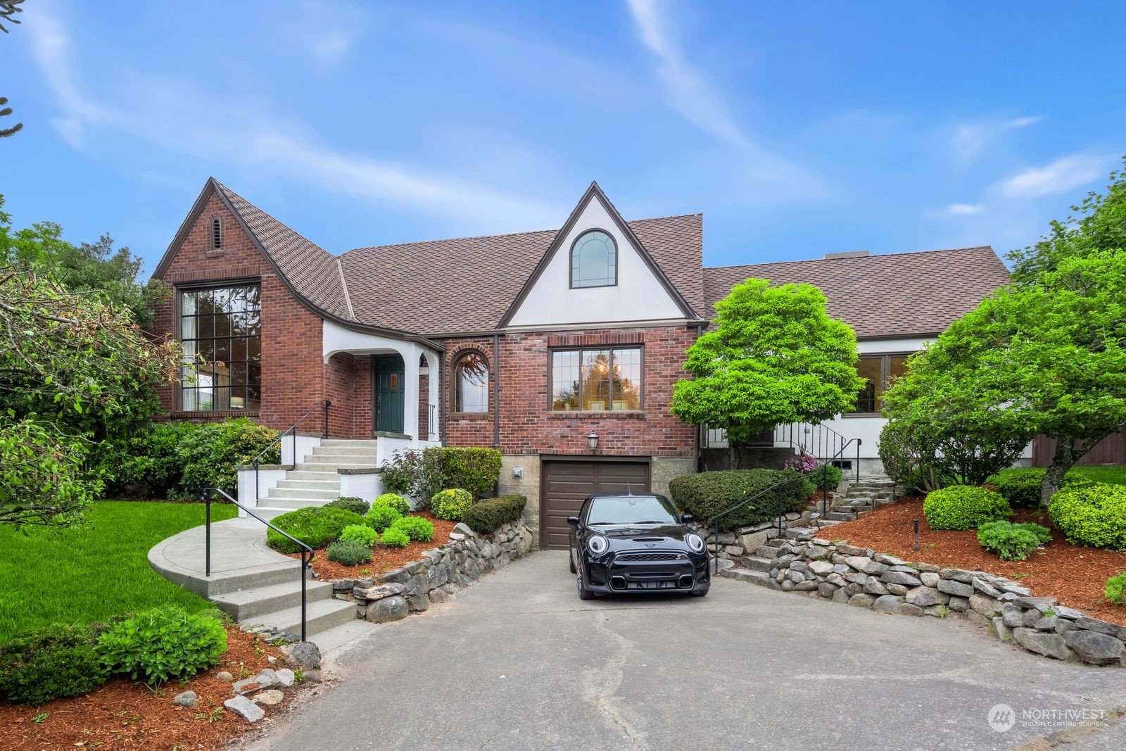 3701 Magnolia Boulevard W