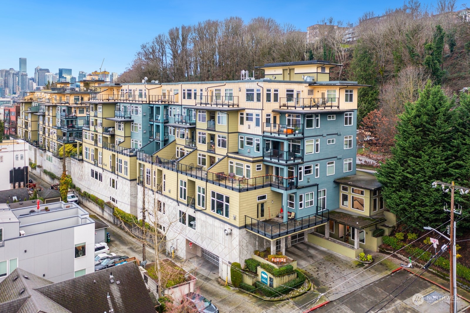 655 Crockett Street Unit: B405