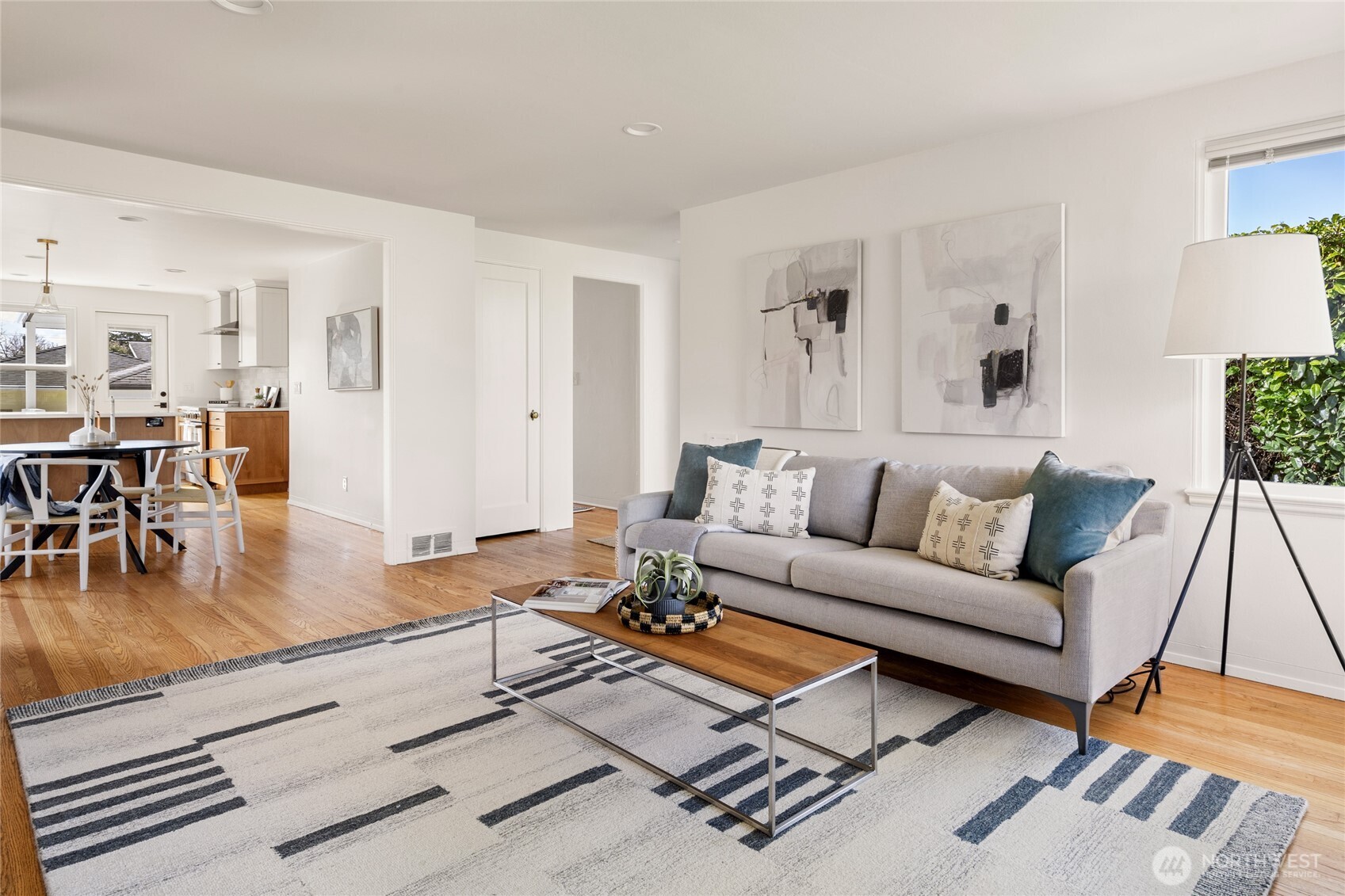 3215 W Bertona Street