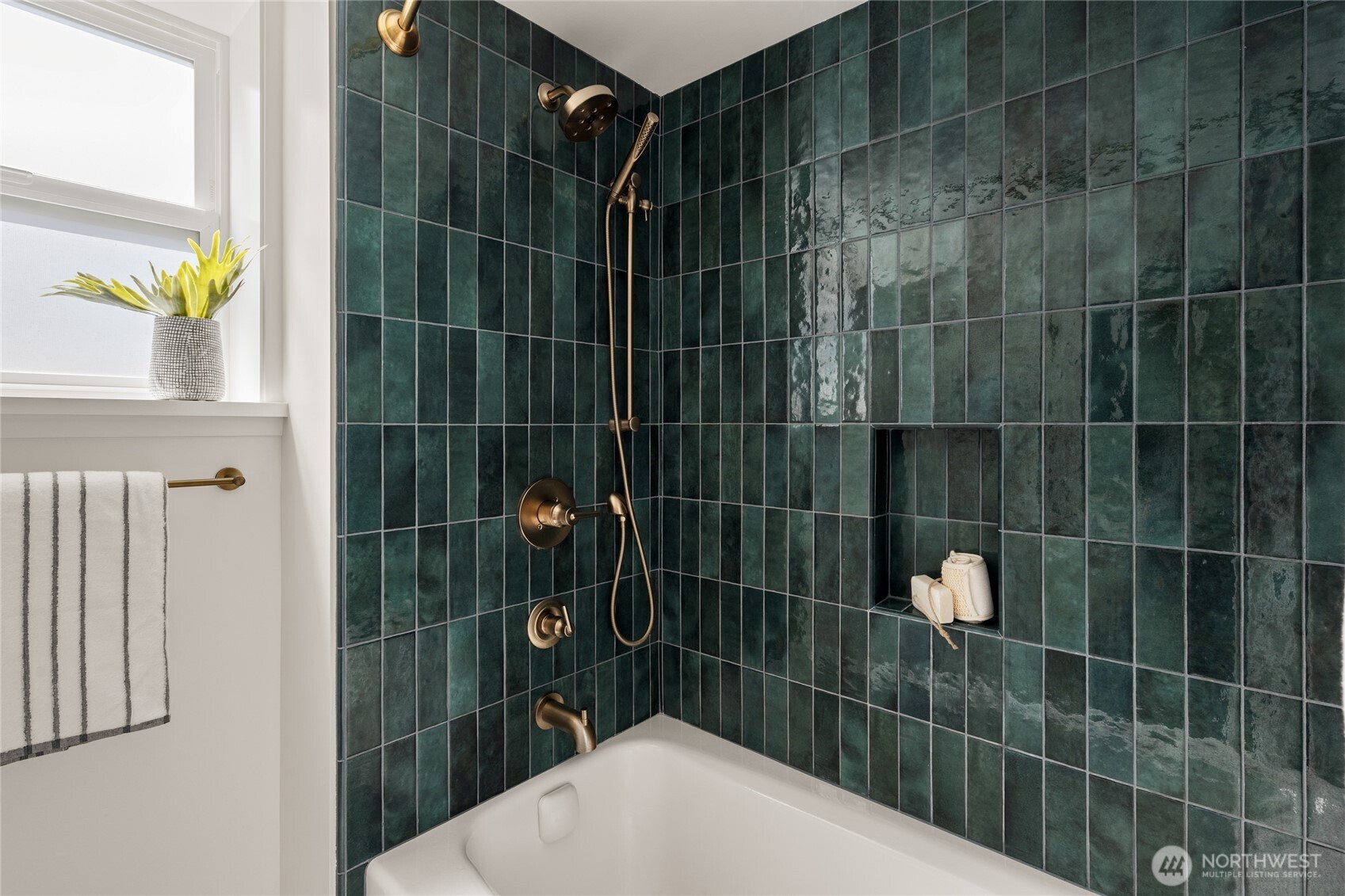 3215 W Bertona Street