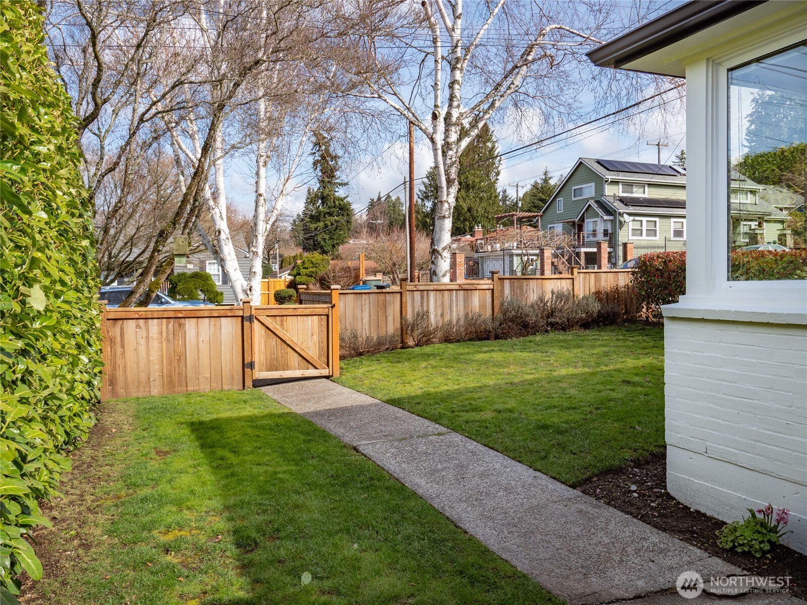 3215 W Bertona Street