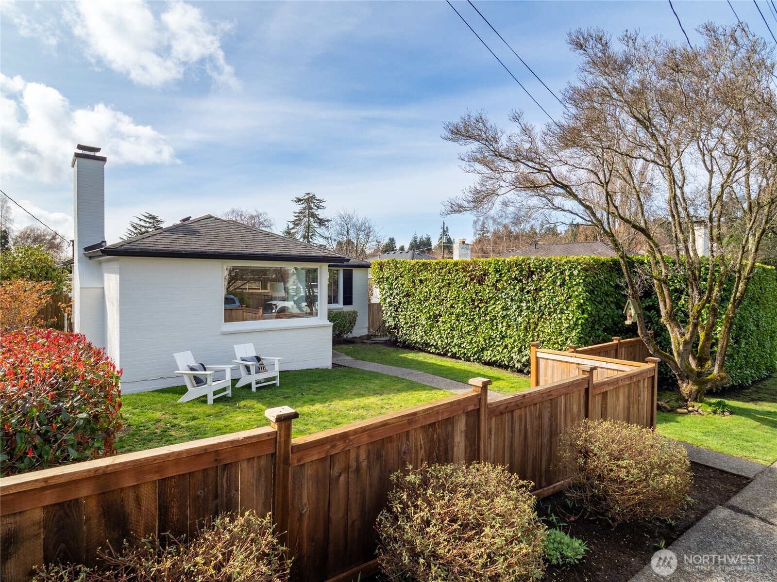 3215 W Bertona Street