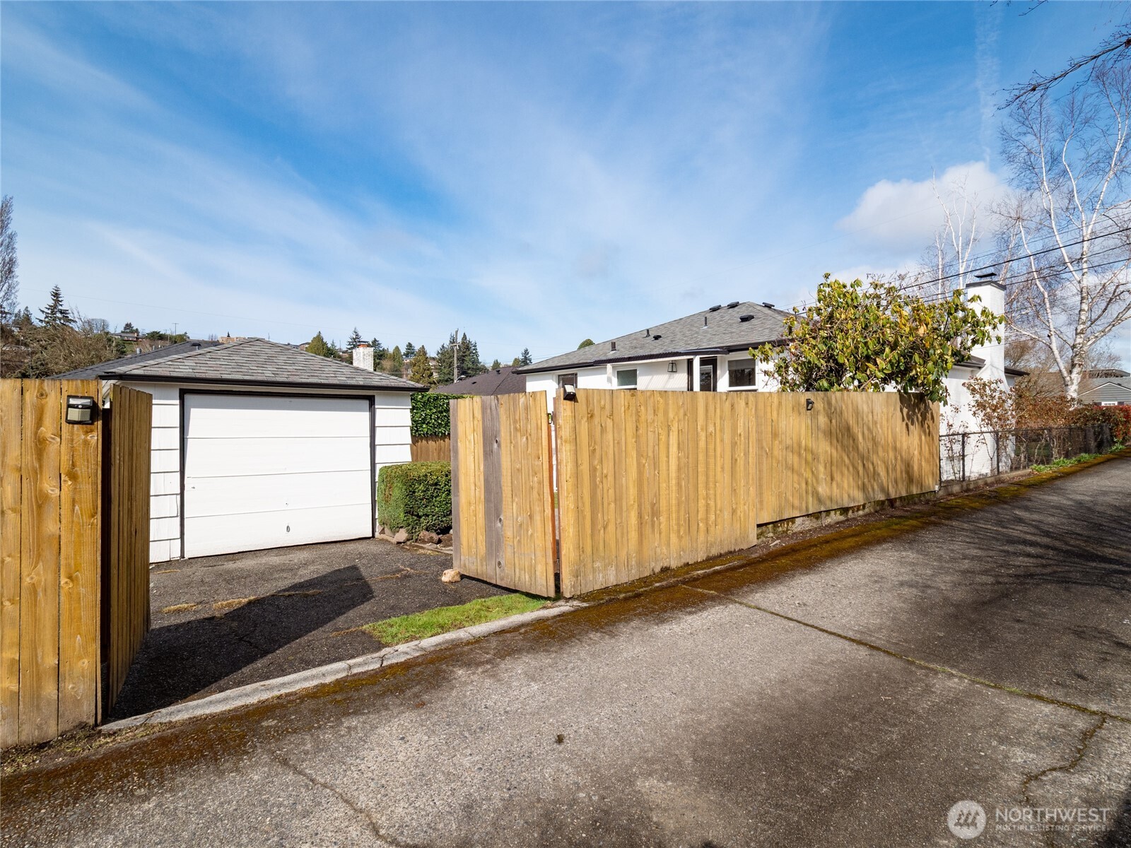 3215 W Bertona Street