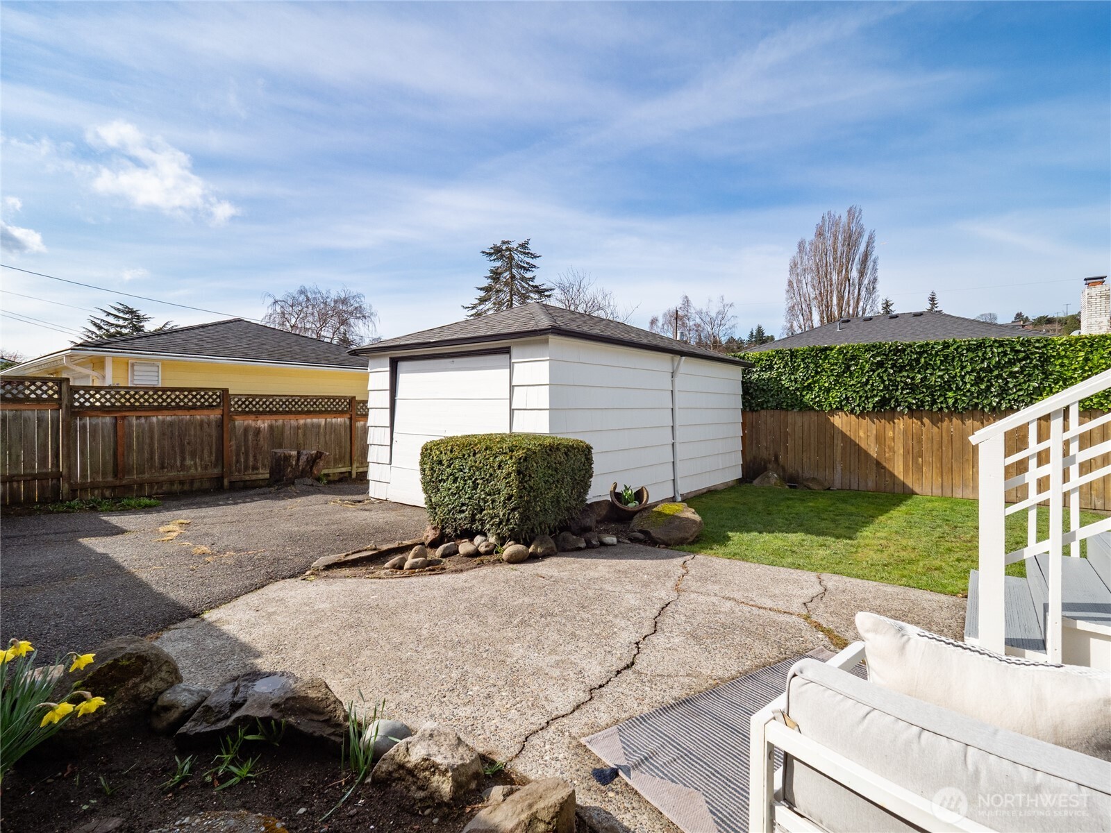 3215 W Bertona Street