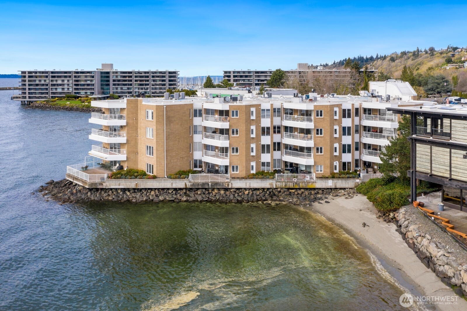 6321 Seaview Avenue NW Unit: 21