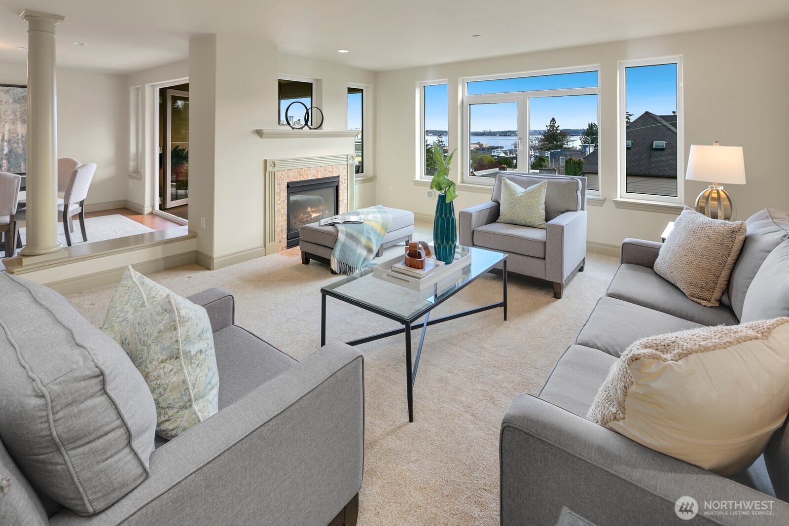 2100 Thorndyke Avenue W Unit: 402