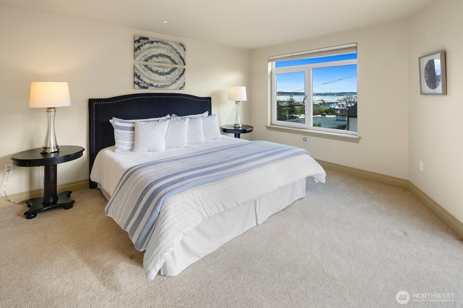 2100 Thorndyke Avenue W Unit: 402