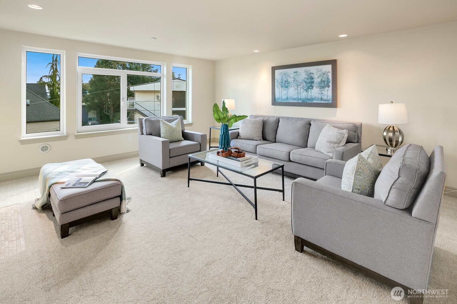 2100 Thorndyke Avenue W Unit: 402